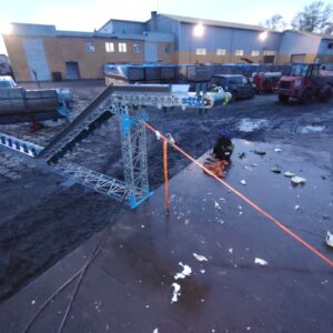 Montaż do podłogi platformy